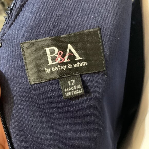 Betsy & Adam Women's Long 3/4 Sleeve V-Neck Lace Sheer Matte Jersey Gown 12 Navy - Picture 7 of 10